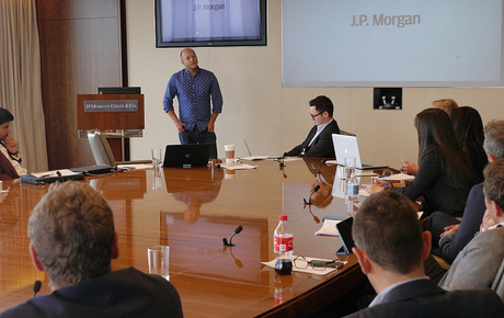 Ian Froshew of RefMe pitching at JP Morgan in NYC 